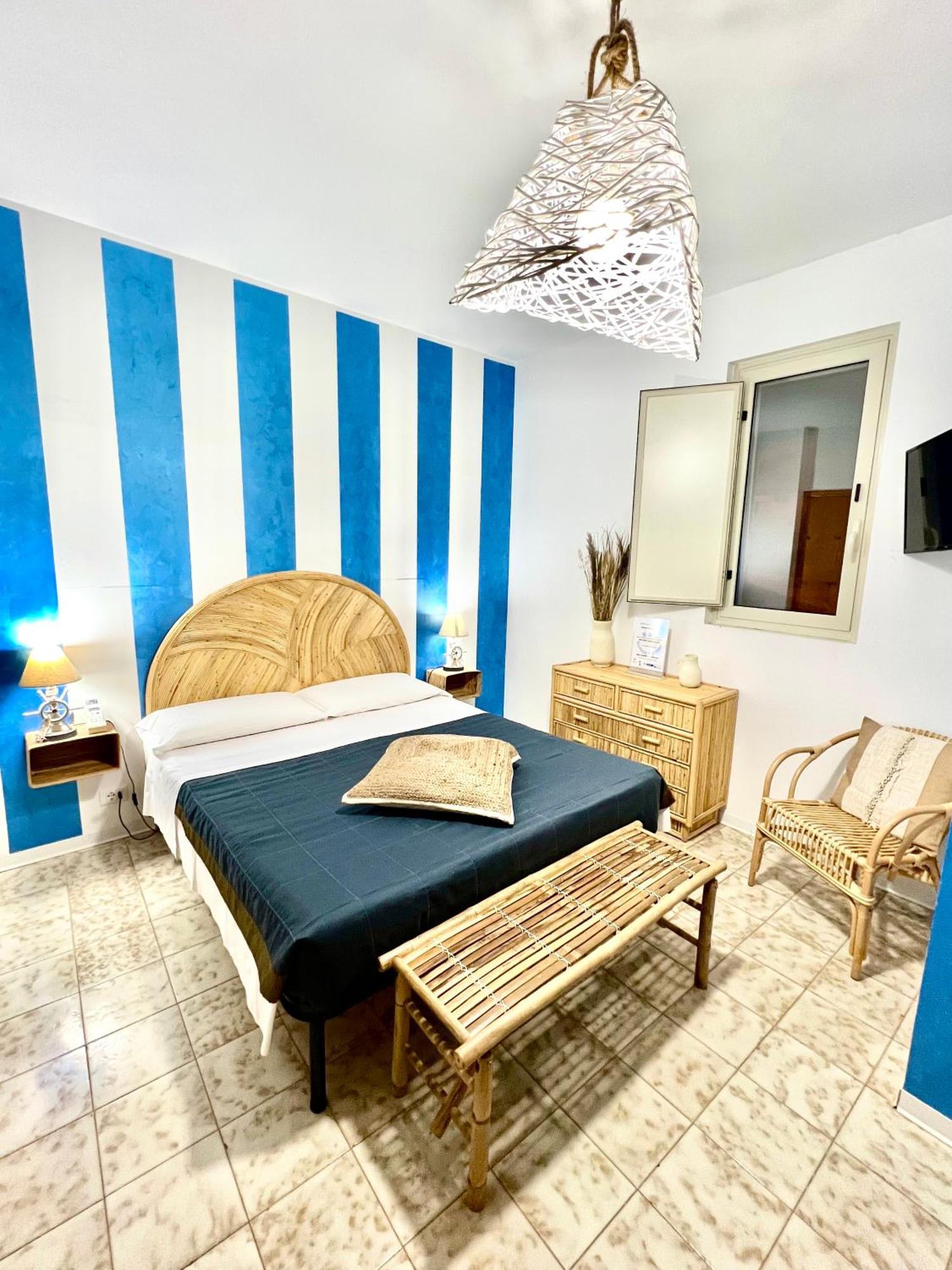 Terrazze Sul Mare Bed & Breakfast Pozzallo Exterior photo