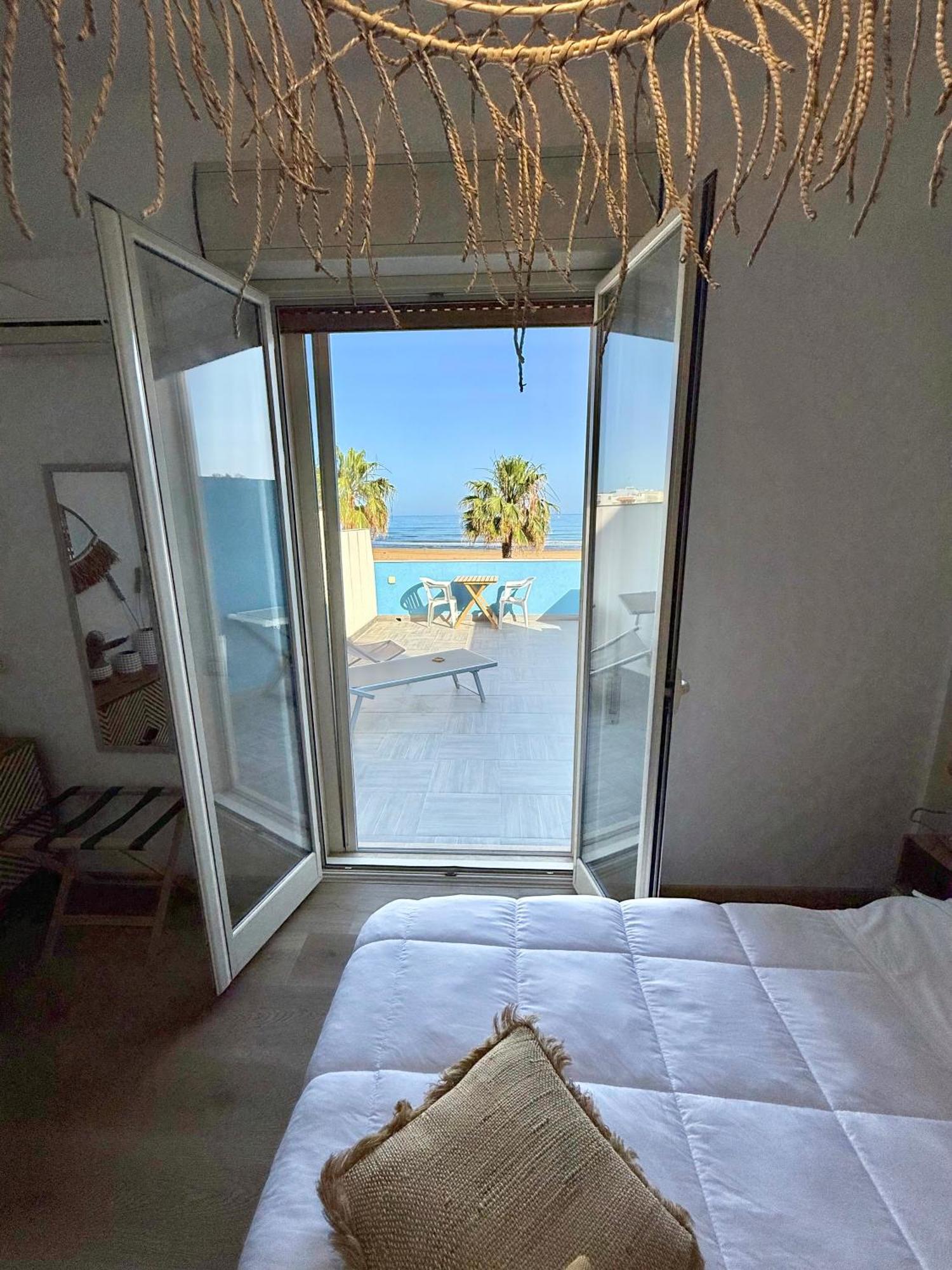 Terrazze Sul Mare Bed & Breakfast Pozzallo Exterior photo