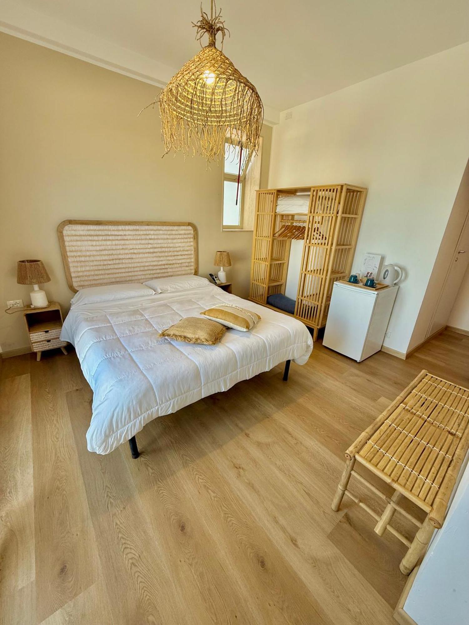 Terrazze Sul Mare Bed & Breakfast Pozzallo Exterior photo